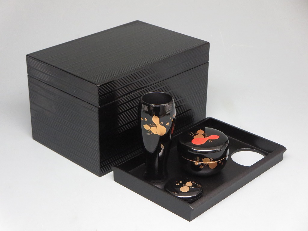 画像: 茶道具　茶箱　茶箱セット　黒筋入り　瓢蒔絵　新品